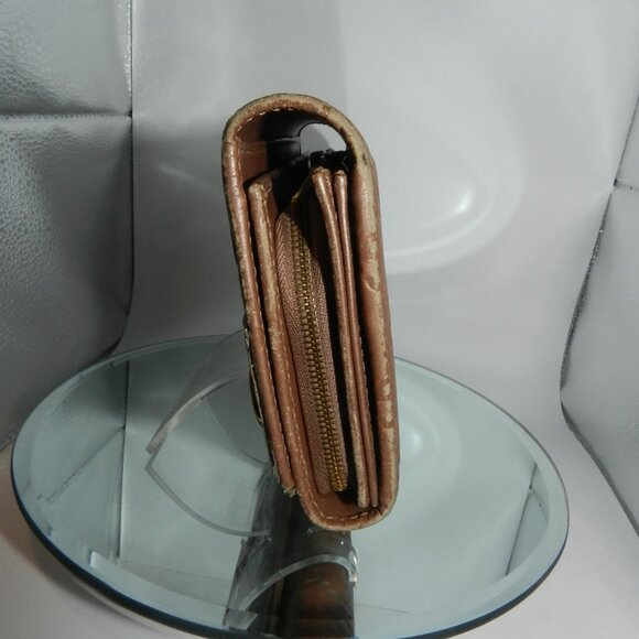Limited Edition Gucci Guccissma Rose Gold Continental Wallet Hawaii Exclusive - Picture 3 of 16